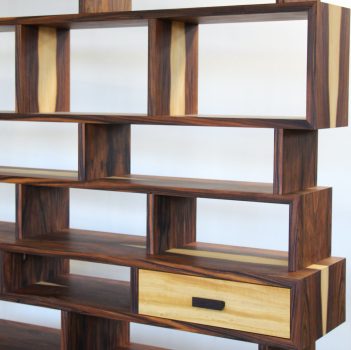 Bibliothèque placage Palissandre de Santos et citronnier